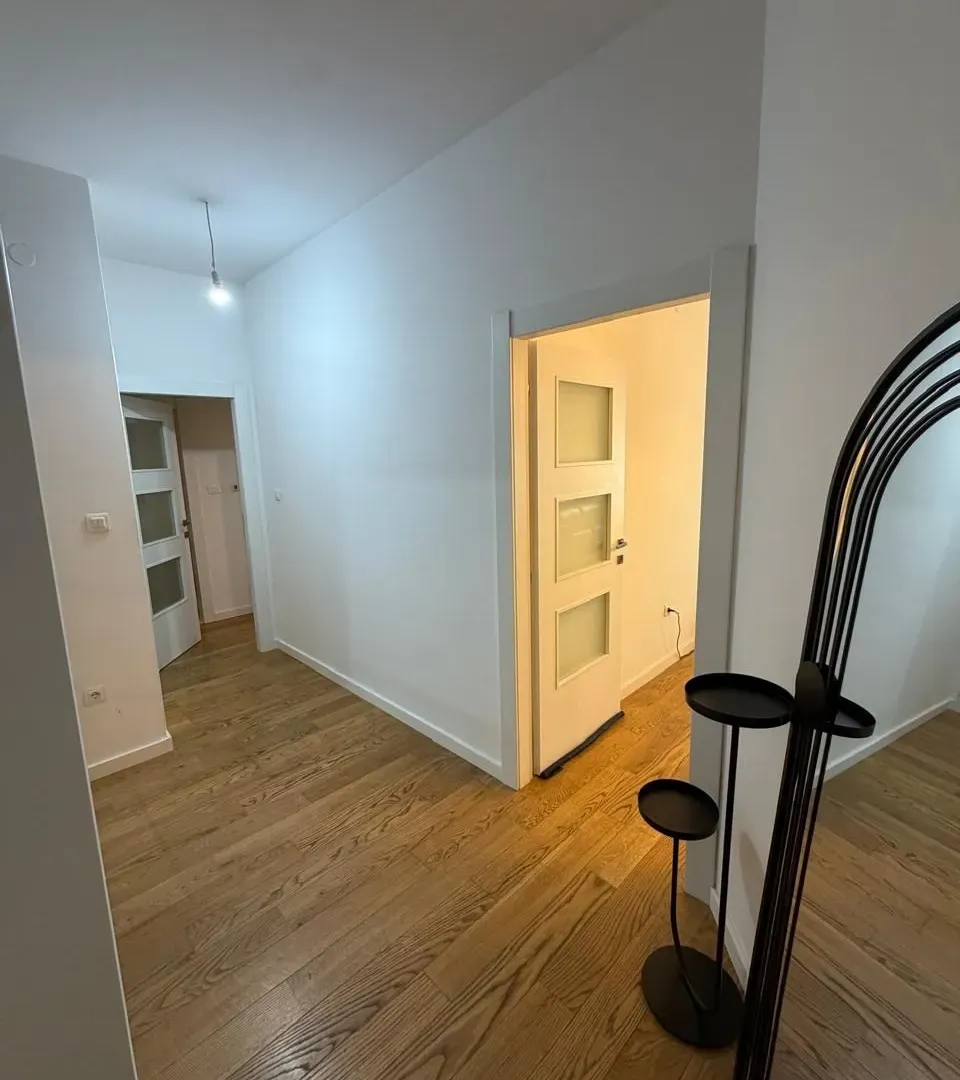 Prodaja, dvosoban stan, 78m², Centar, Podgorica