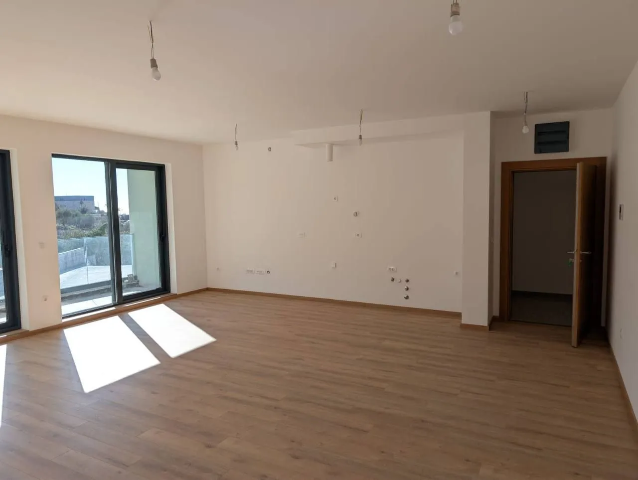 Sale, two bedroom apartment, 93m², Kamenovo, Budva