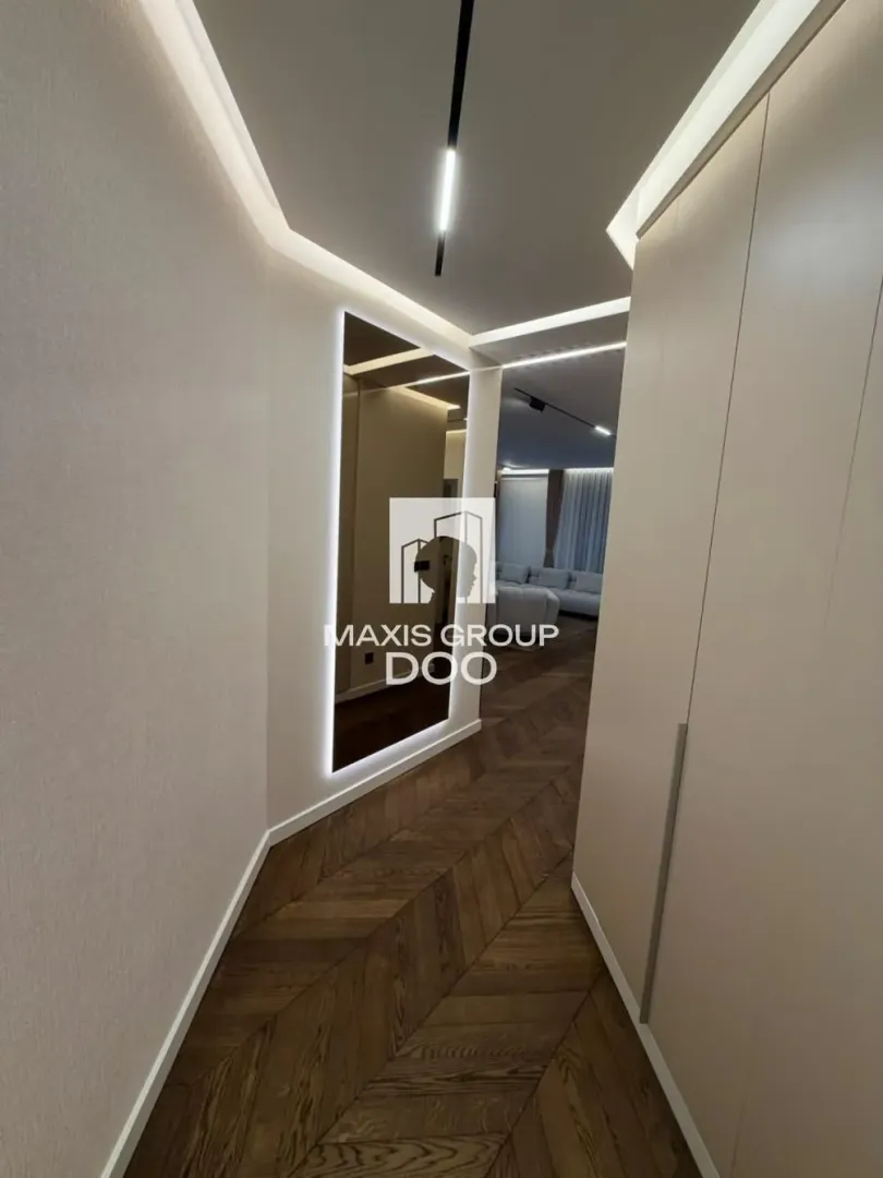 Sale, three bedroom apartment, 82m², Savski Venac, Beograd
