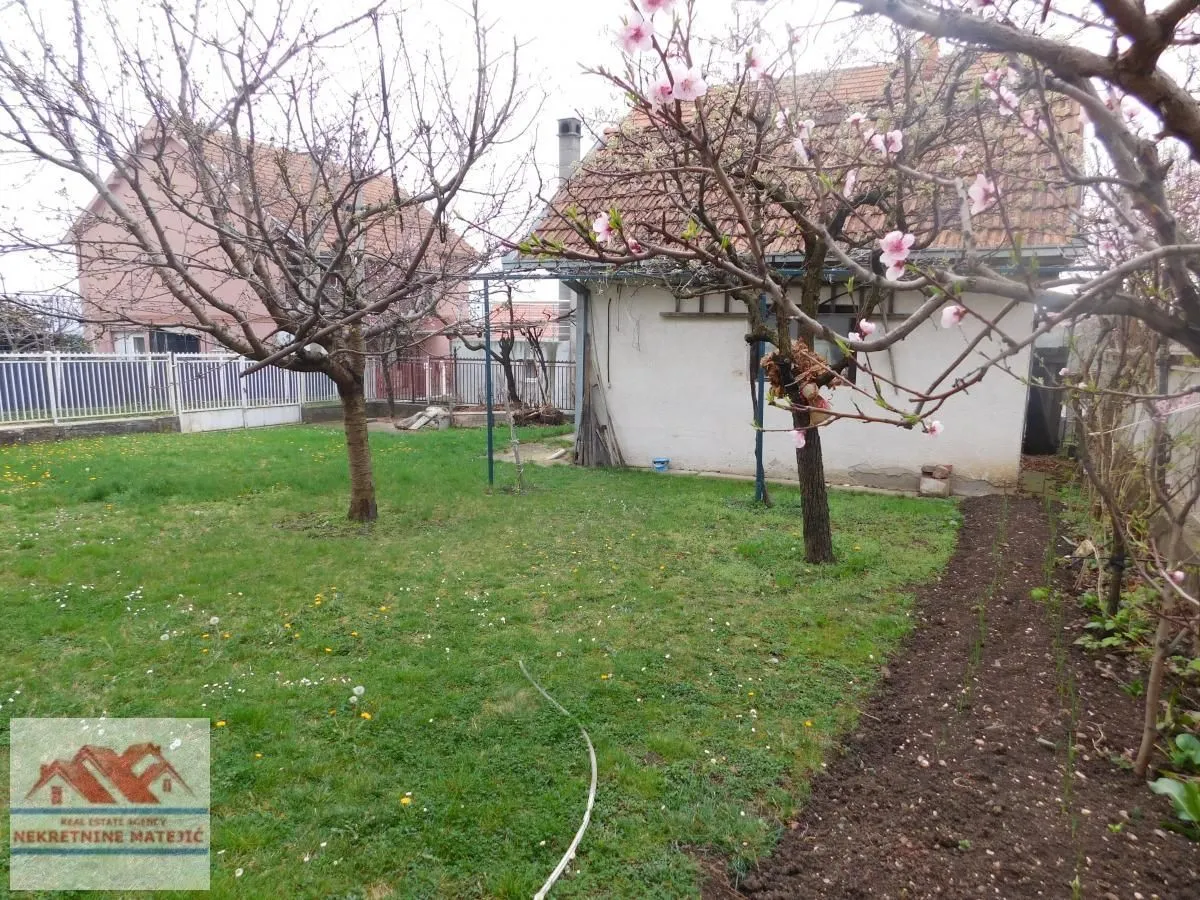 Prodaja, kuća, 200m², Stanovo, Kragujevac