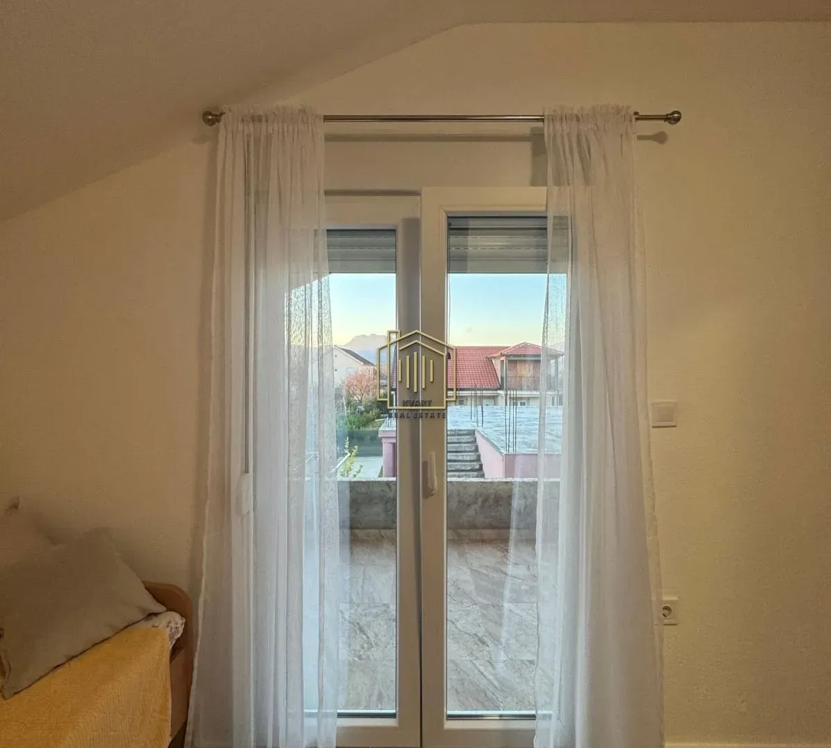 Izdavanje, dvosoban stan, 100m², Donja Gorica, Podgorica