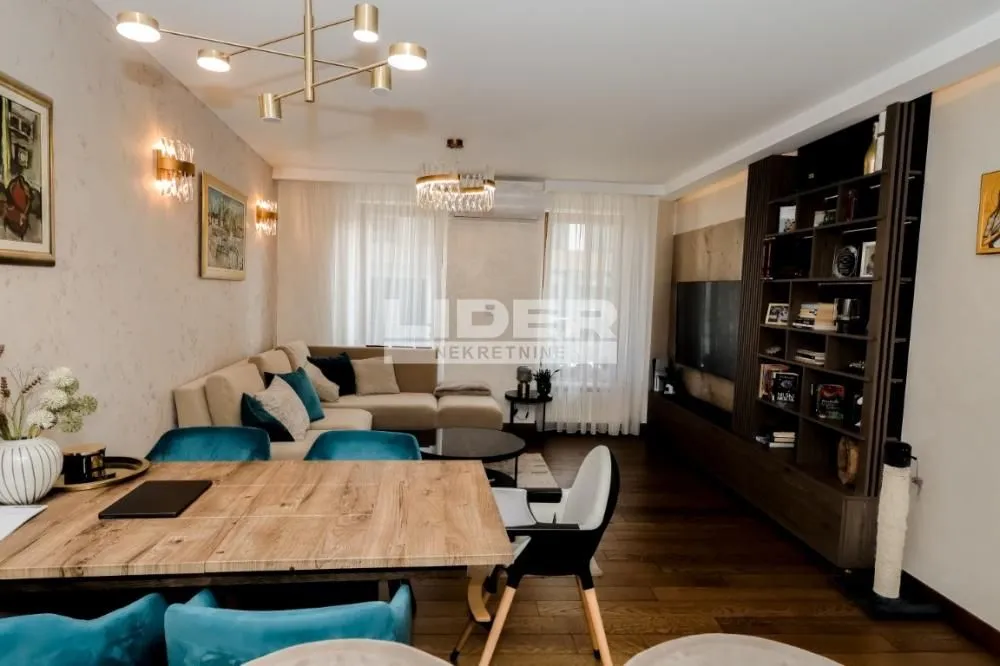 Sale, four bedroom apartment, 115m², Južni Bulevar, Vračar Sve Podlokacije