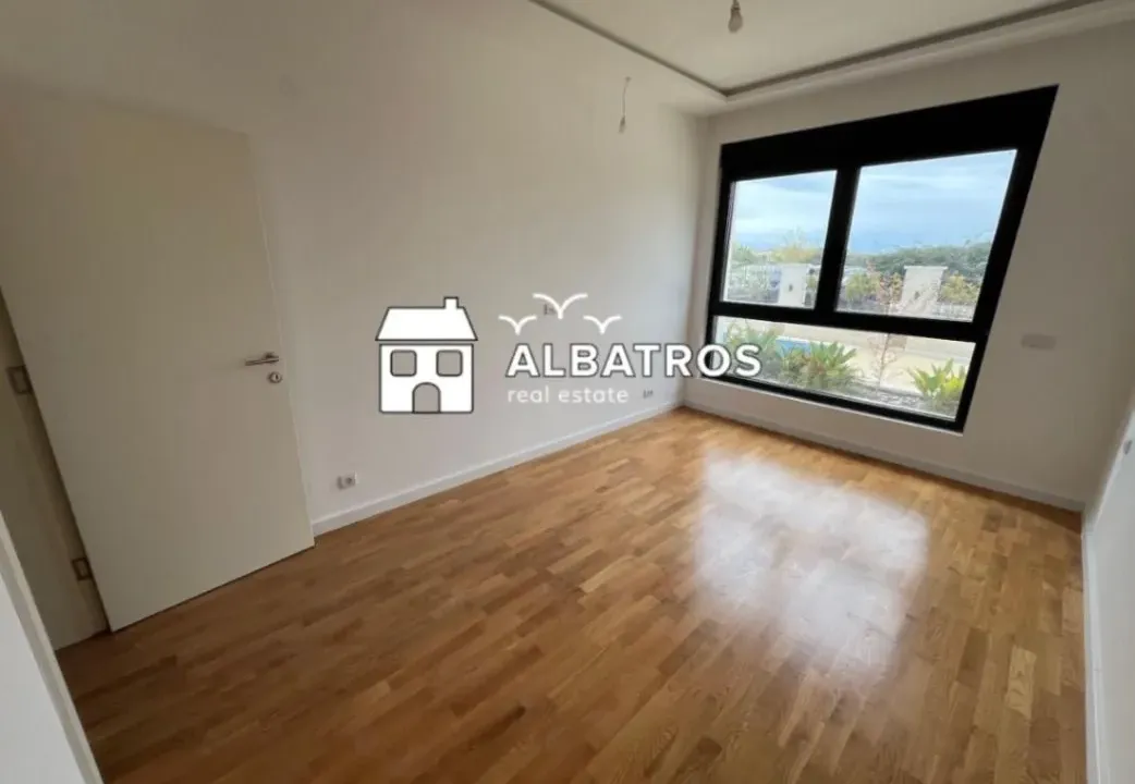 Sale, apartment, 51m², Soho City, Bar