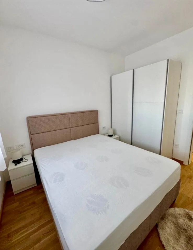 Rent, one bedroom apartment, 46m², Stari Aerodrom, Podgorica