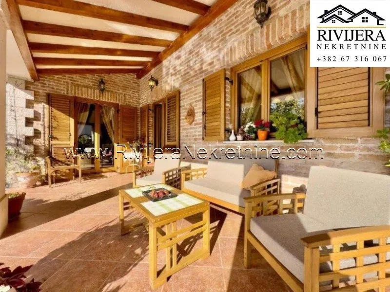 Prodaja, kuća, 300m², Orahovac, Kotor