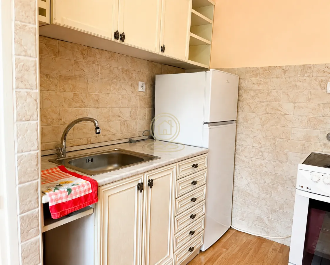 Izdavanje, jednosoban stan, 30m², Detelinara, Novi Sad Sve Podlokacije