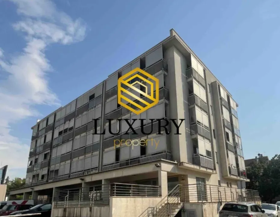 Sale, three bedroom apartment, 120m², Tološka šuma, Podgorica