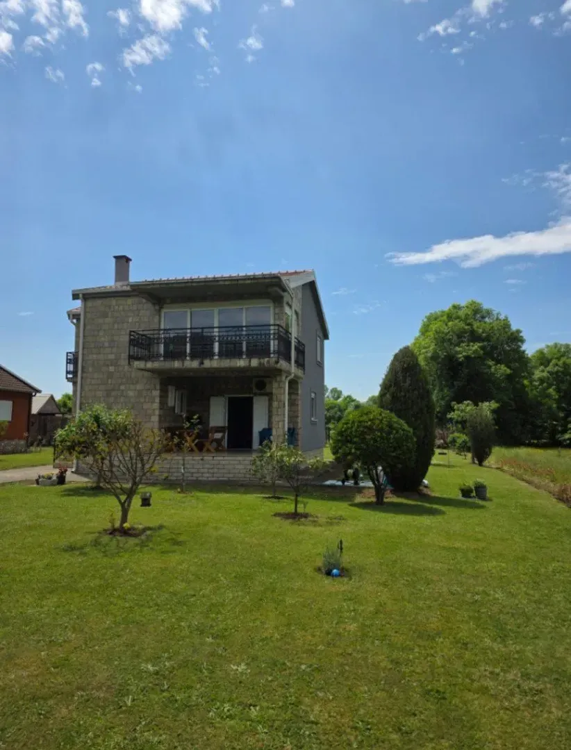 Sale, house, 160m², Danilovgrad, Crna Gora