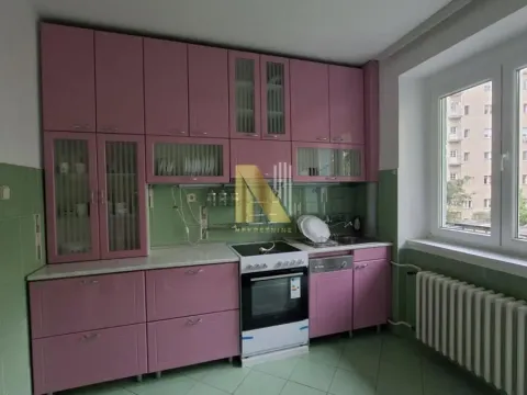 Izdavanje, trosoban stan, 88m², Centar, Novi Sad - image 4