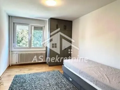 Izdavanje, četvorosoban stan, 94m², Lion, Zvezdara Sve Podlokacije - image 13