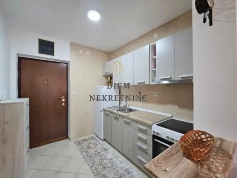 Izdavanje, stan, 35m², Centar, Bar - image 6