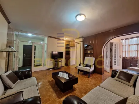 Rent, four bedroom apartment, 100m², Kalenić Pijaca, Vračar Sve Podlokacije