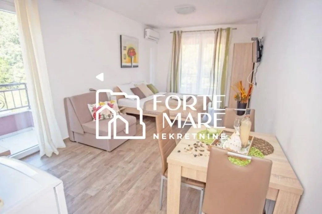 Prodaja, petosoban stan, 272m², Baošići, Herceg Novi