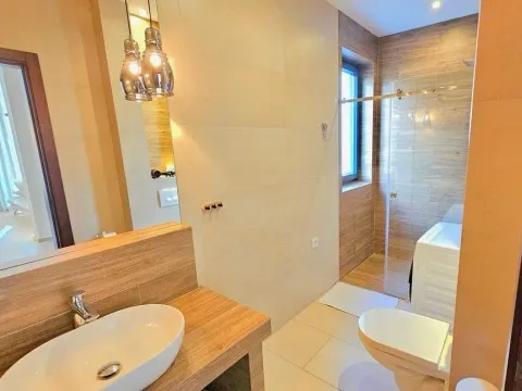 Prodaja, dvosoban stan, 79m², Bečići, Budva - image 13