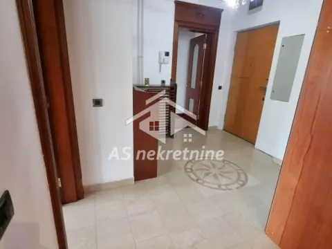 Rent, three bedroom apartment, 120m², Stari Grad, Beograd - image 23