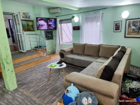 Prodaja, kuća, 205m², Pančevo, Srbija - image 12