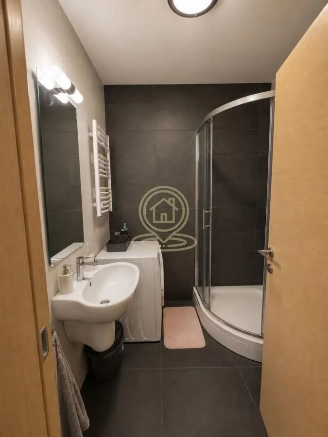 Izdavanje, jednosoban stan, 32m², Adamovićevo Naselje, Novi Sad Sve Podlokacije