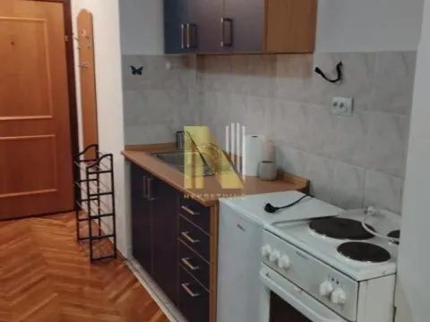 Izdavanje, dvosoban stan, 42m², Centar, Novi Sad - image 7