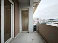 Izdavanje, poslovni prostor, 70m², Central Point, Podgorica - image 11