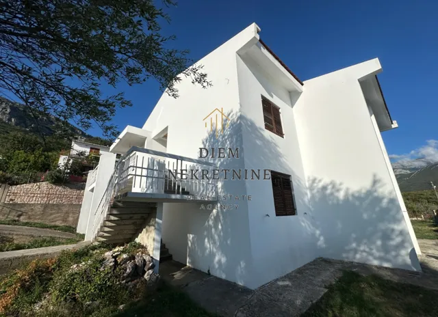 Sale, house, 270m², Šušanj, Bar