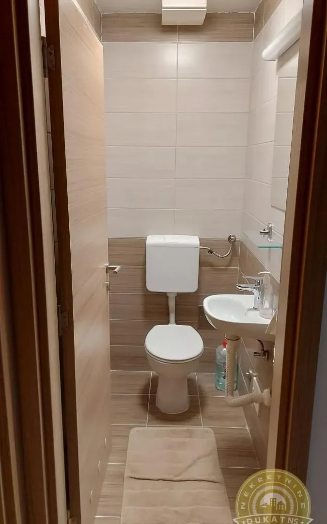 Izdavanje, trosoban stan, 68m², Jugovićevo, Novi Sad Sve Podlokacije