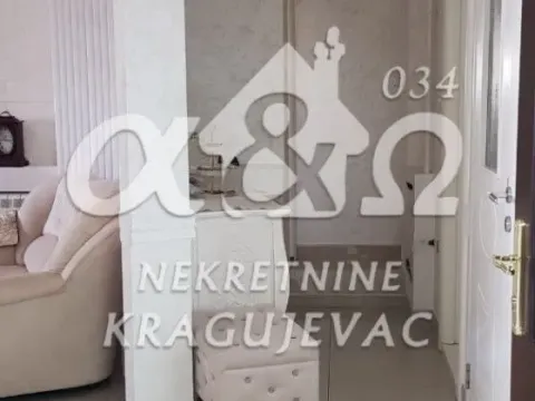 Rent, four bedroom apartment, 150m², Centar, Kragujevac - image 12