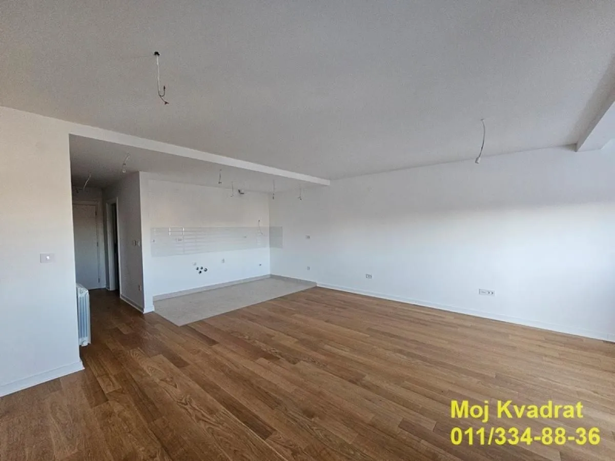 Sale, four bedroom apartment, 110m², Vukov Spomenik, Zvezdara Sve Podlokacije