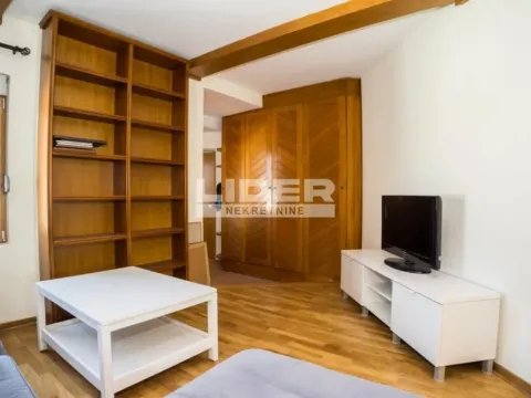 Prodaja, trosoban stan, 69m², Stari Grad, Beograd - image 13