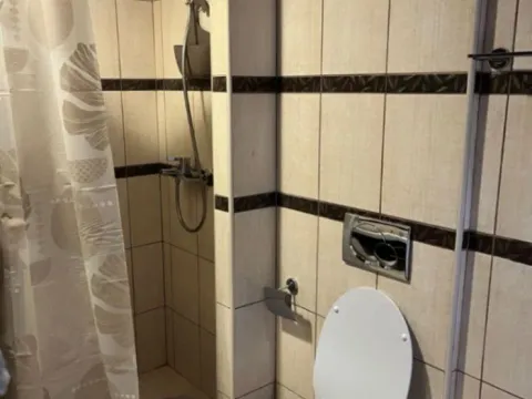 Izdavanje, trosoban stan, 82m², Gorica C, Podgorica - image 2