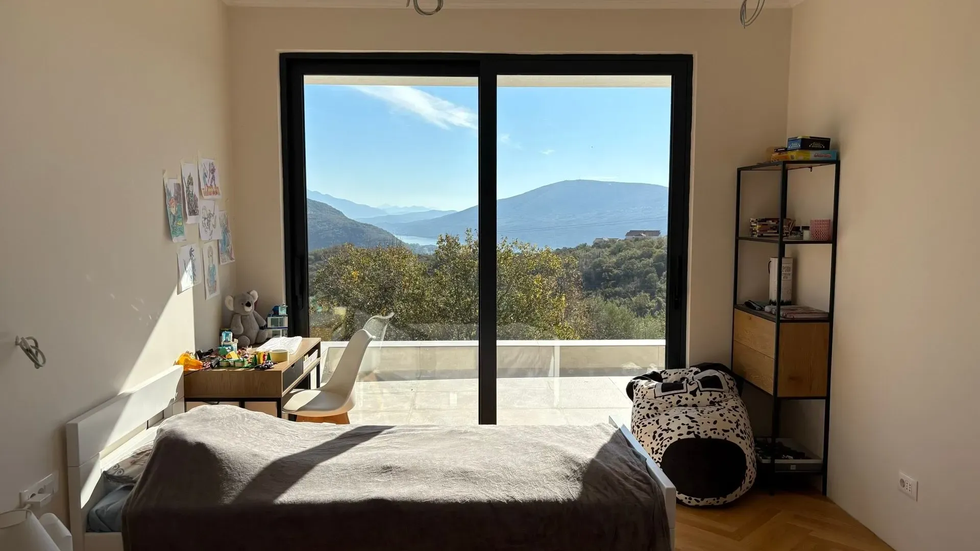 Prodaja, četvorosoban stan, 165m², Herceg Novi, Crna Gora