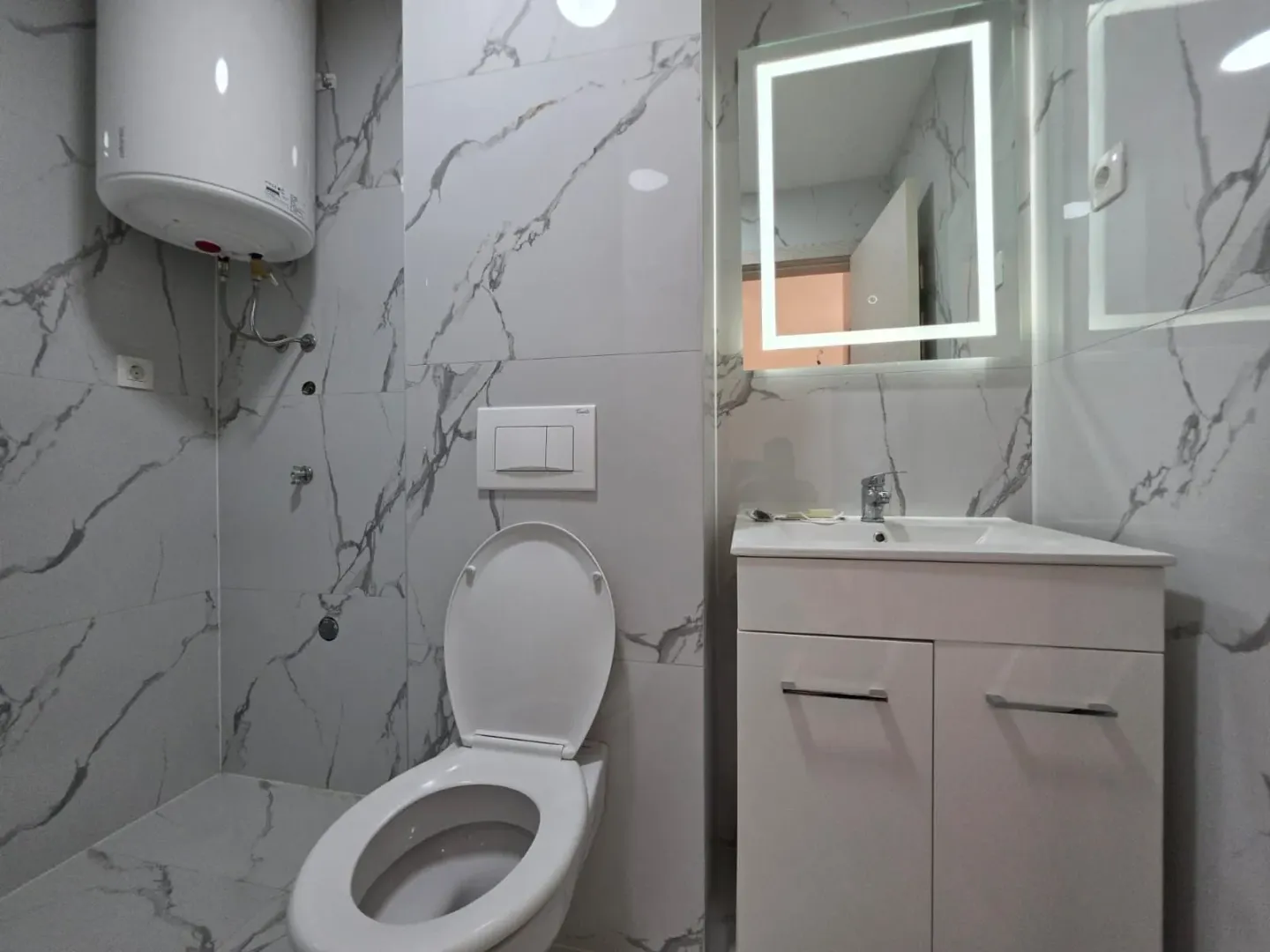Prodaja, jednosoban stan, 44m², Bečići, Budva