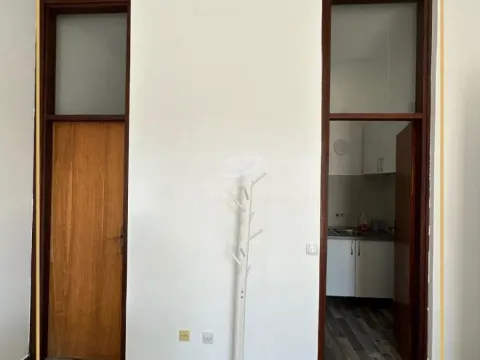 Rent, office space, 22m², Autokomanda, Voždovac Sve Podlokacije - image 6