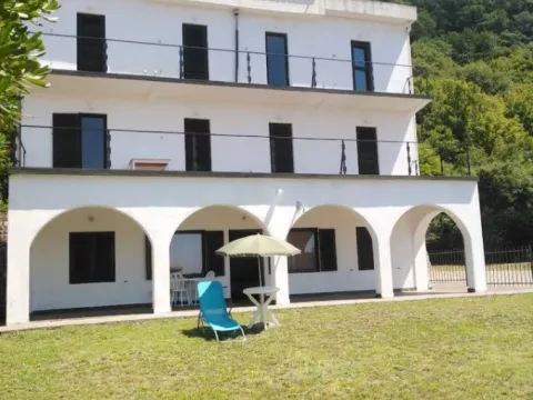 Prodaja, kuća, 480m², Petrovac, Budva - image 5