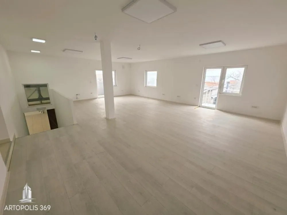 Rent, office space, 320m², Mali Mokri Lug, Zvezdara Sve Podlokacije