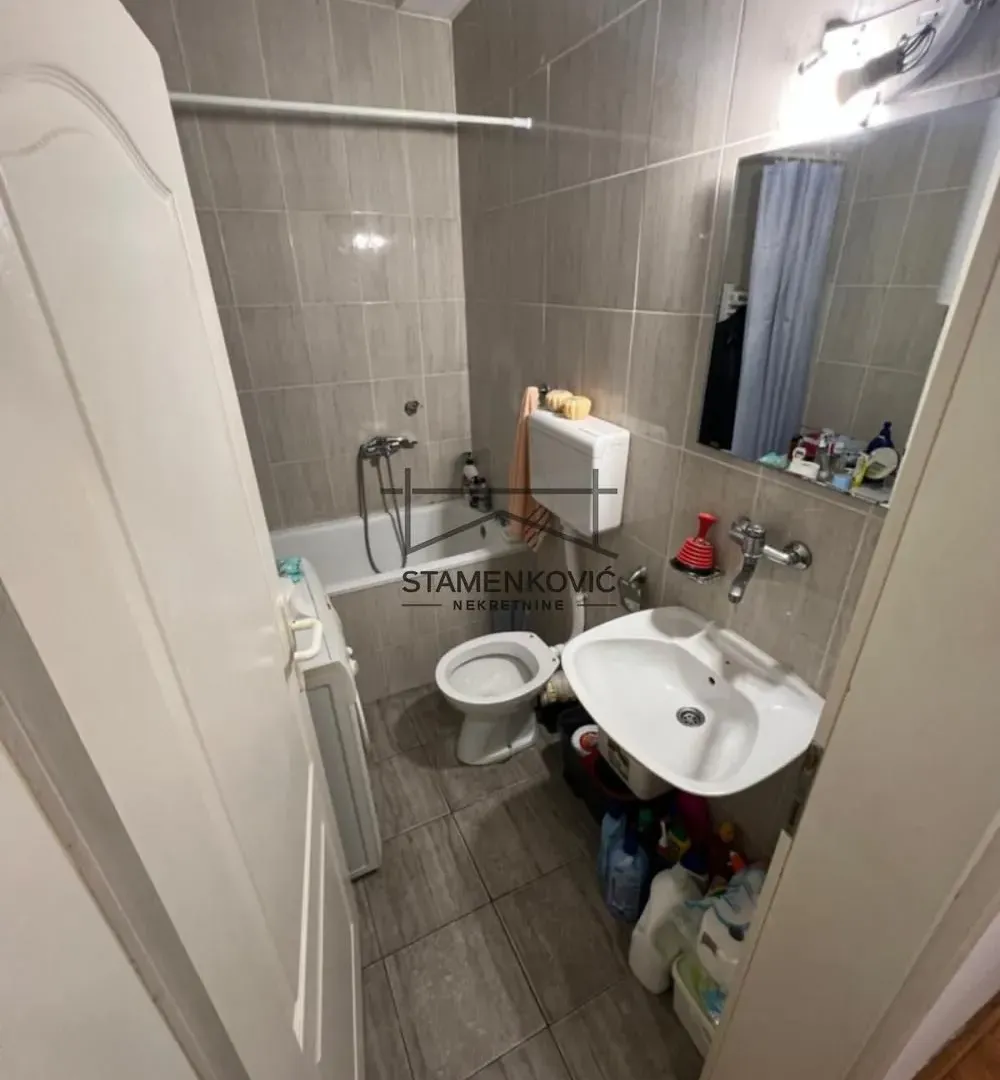 Prodaja, jednosoban stan, 30m², Nova Detelinara, Novi Sad Sve Podlokacije