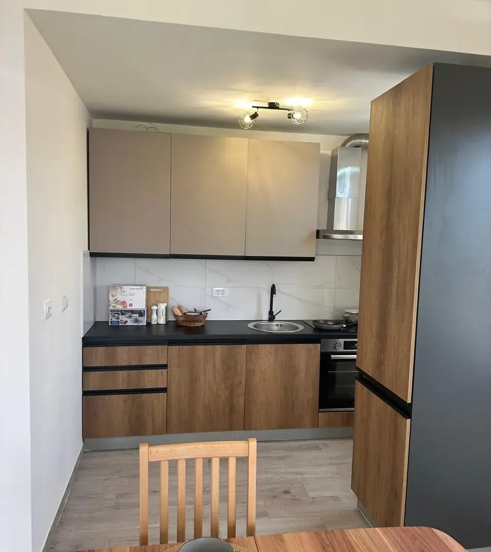 Prodaja, dvosoban stan, 85m², Đenovići, Herceg Novi