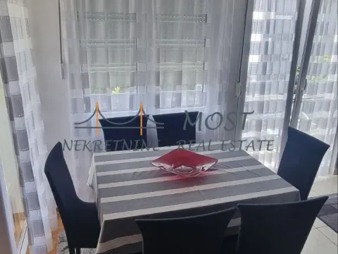 Izdavanje, dvosoban stan, 74m², Blok 9, Podgorica - image 3