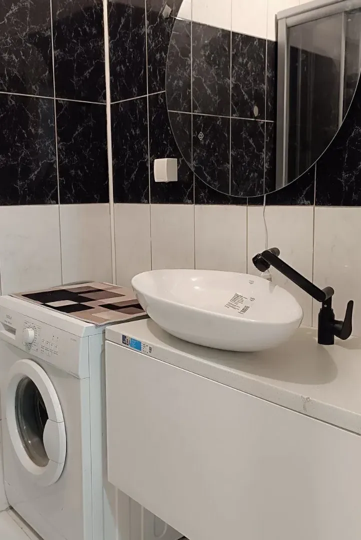 Izdavanje, dvosoban stan, 70m², Preko Morače, Podgorica