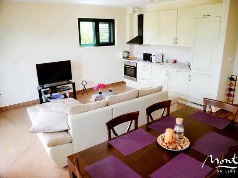 Sale, two bedroom apartment, 74m², Krašići, Tivat - image 9