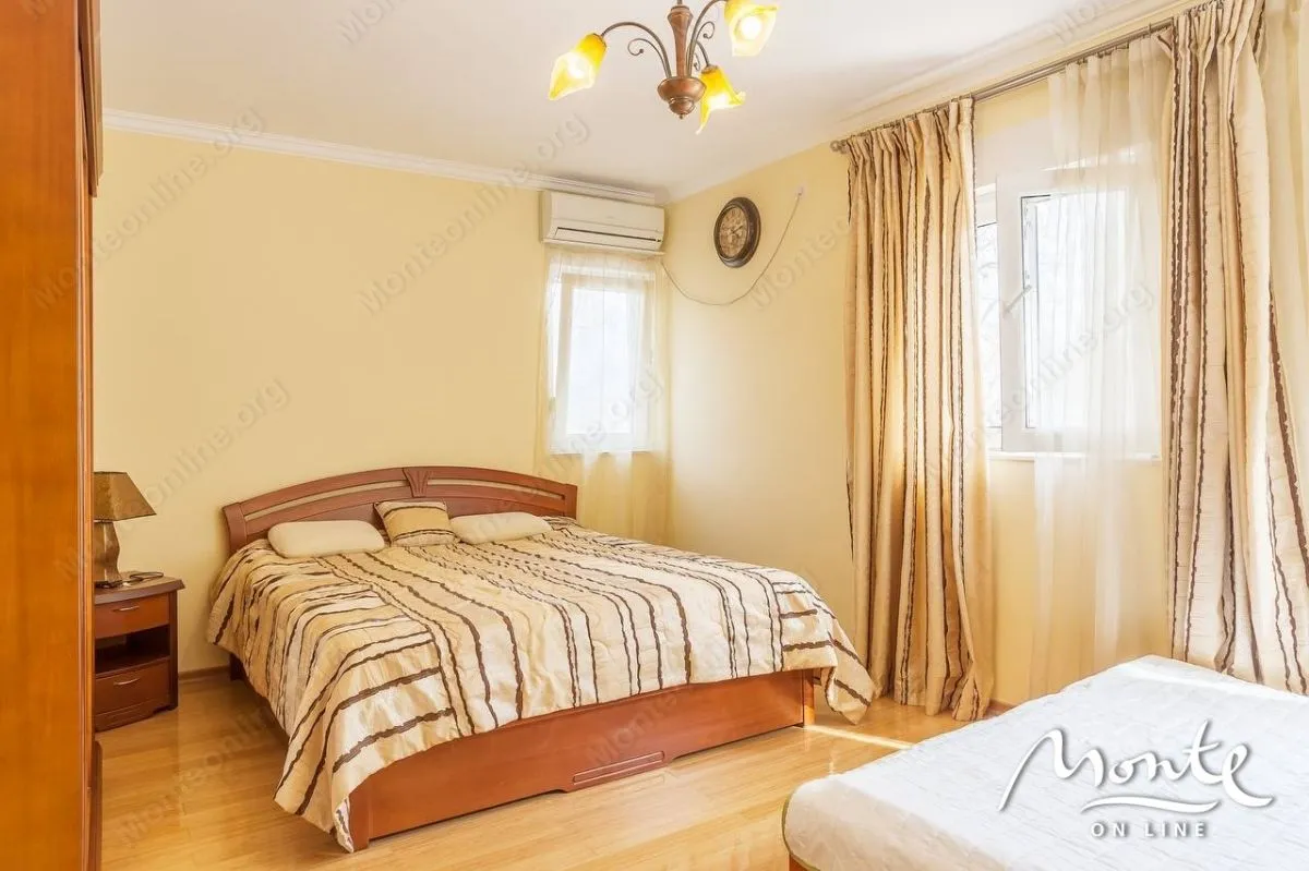 Prodaja, kuća, 180m², Morinj, Kotor