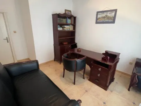 Izdavanje, dvosoban stan, 110m², Sutomore, Bar - image 4