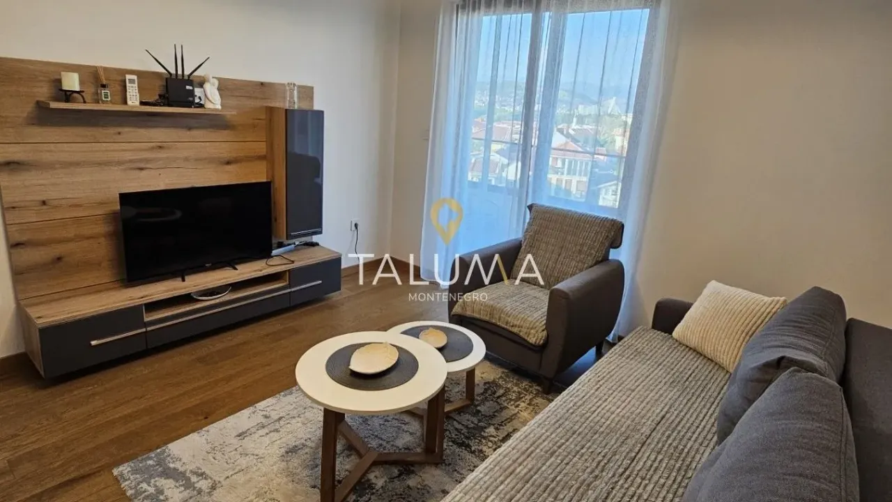 Izdavanje, jednosoban stan, 59m², Stara Varoš, Podgorica