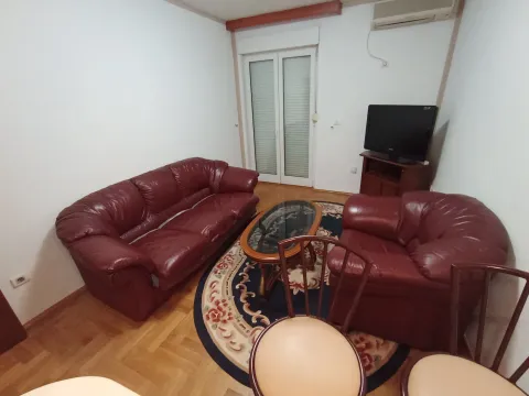 Rent, one bedroom apartment, 45m², Stari Aerodrom, Podgorica - image 5