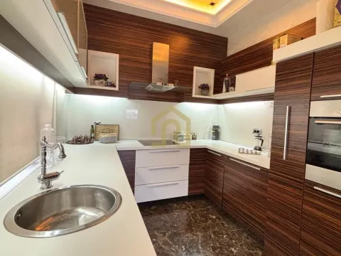 Izdavanje, stan, 240m², Crveni Krst, Beograd - image 7