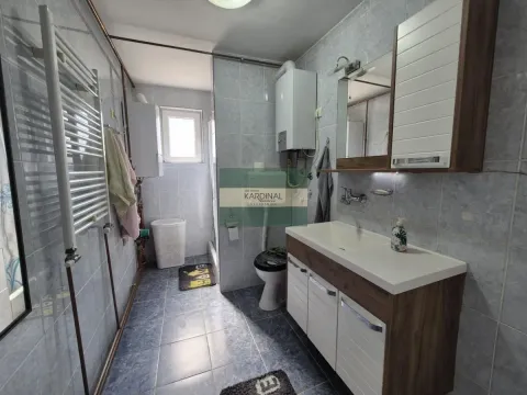 Prodaja, kuća, 181m², Kajsijar, Jagodina - image 15