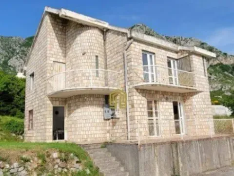 Sale, house, 210m², Blizikuće, Budva