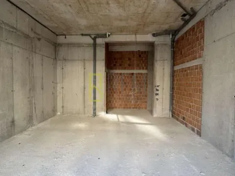 Izdavanje, poslovni prostor, 46m², City Kvart, Podgorica - image 3