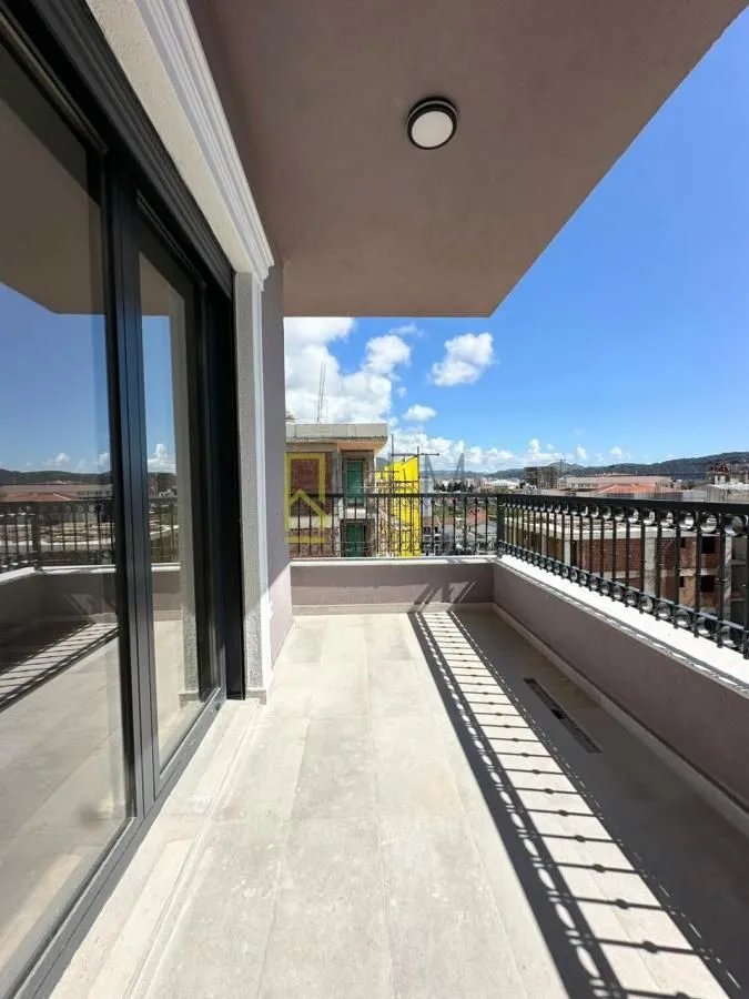 Sale, two bedroom apartment, 69m², Bar, Crna Gora
