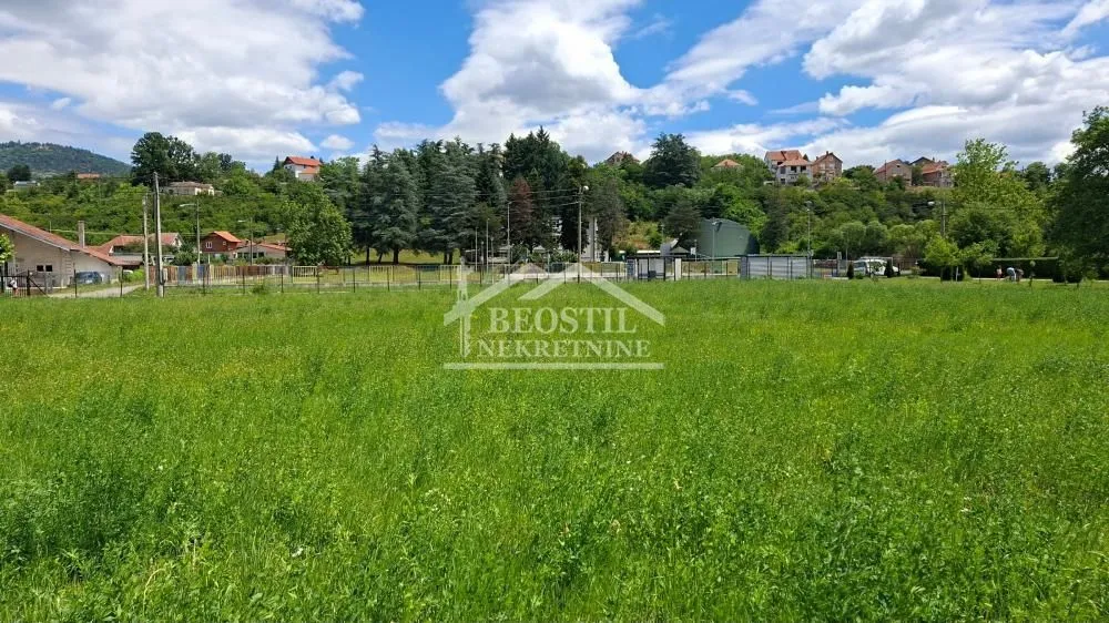 Prodaja, plac, 1300m², Voždovac Sve Podlokacije, Beograd