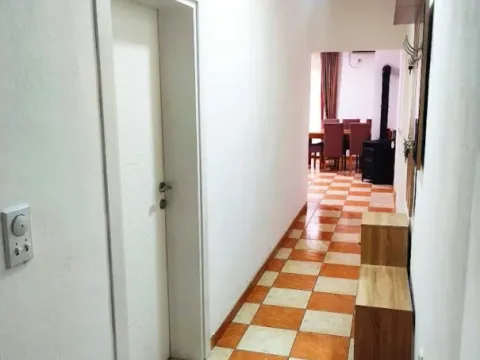 Rent, one bedroom apartment, 70m², Šušanj, Bar - image 9